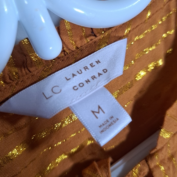 3/$15 Lauren Conrad Ruffle V-Neck Top with Gold Stripes Medium - Picture 4 of 8